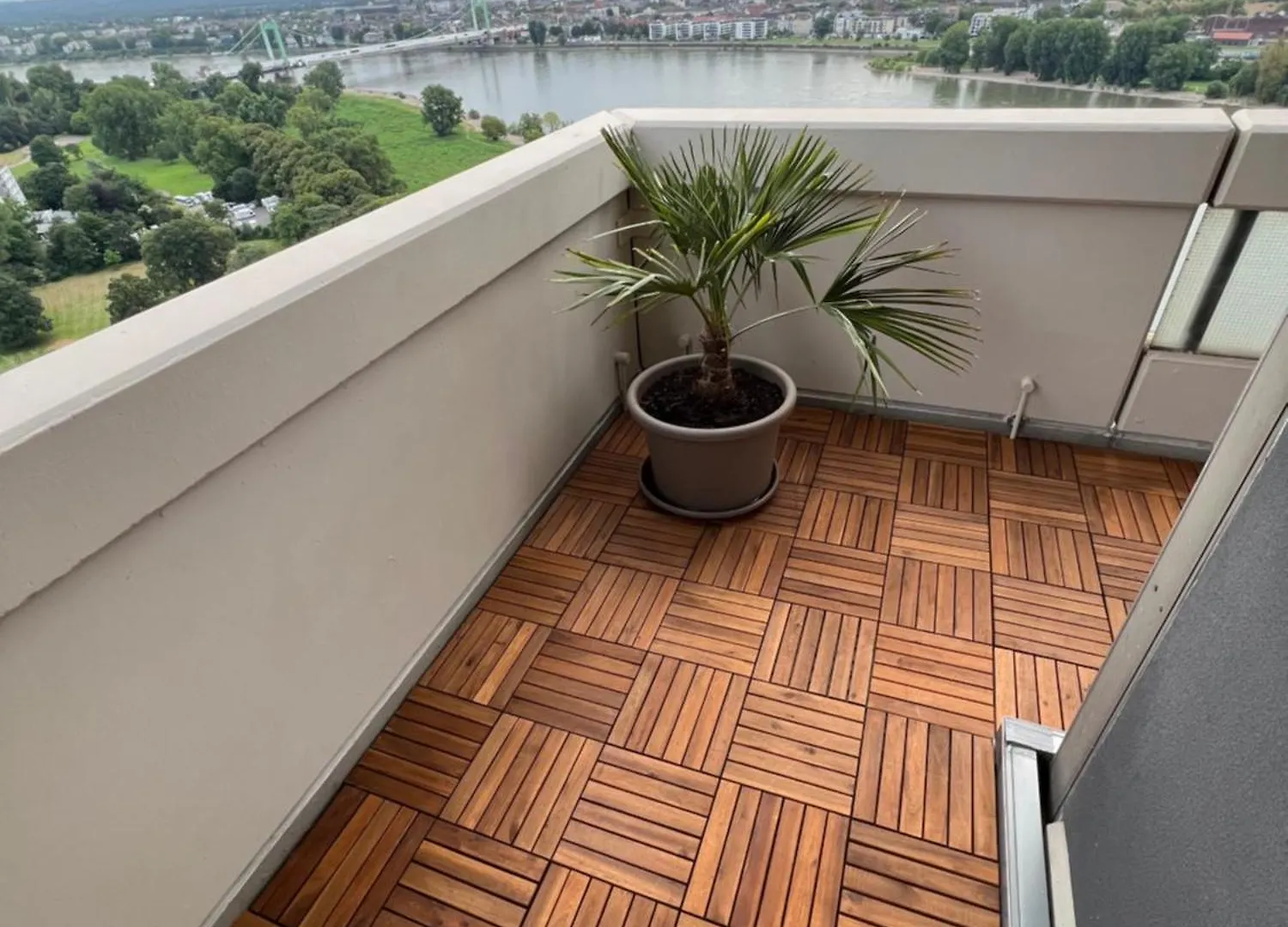 Axa Tower Apartment Köln